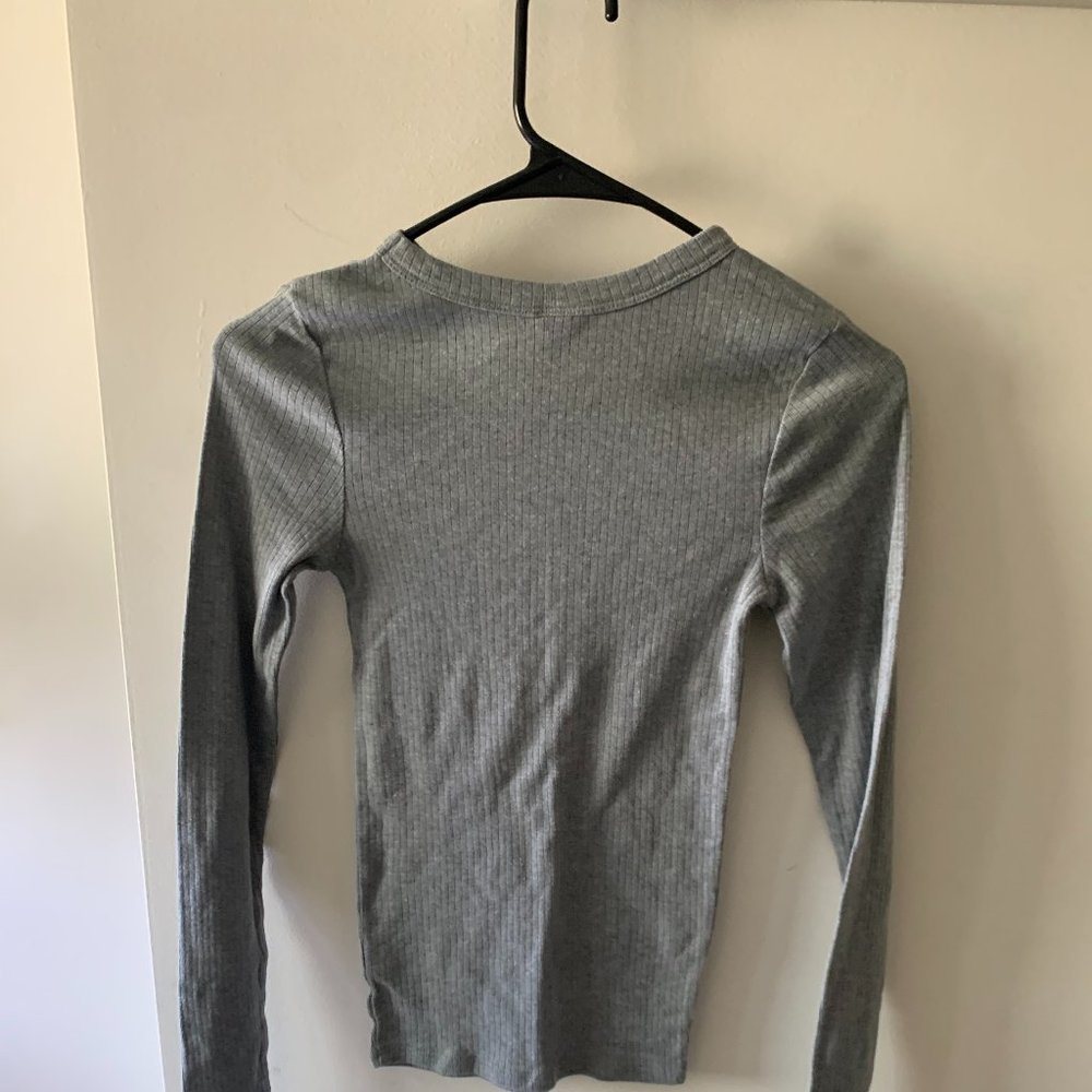 dryer fit grey shirt